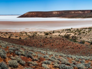 Salt lake,Central of Australia. 鹽湖，澳洲中部風光